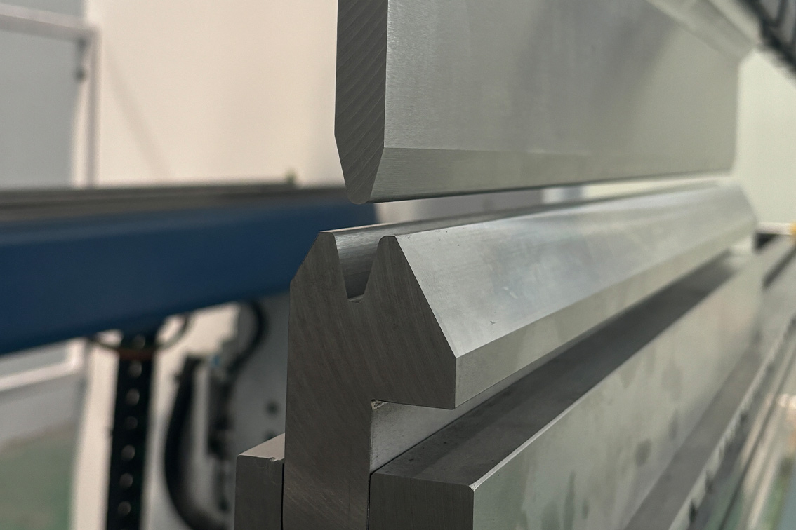 Standard Flattening & Hemming Tooling 02